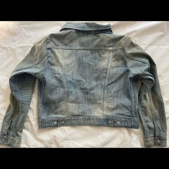 Levi’s light wash denim jacket. Size. Large. - Picture 3 of 4
